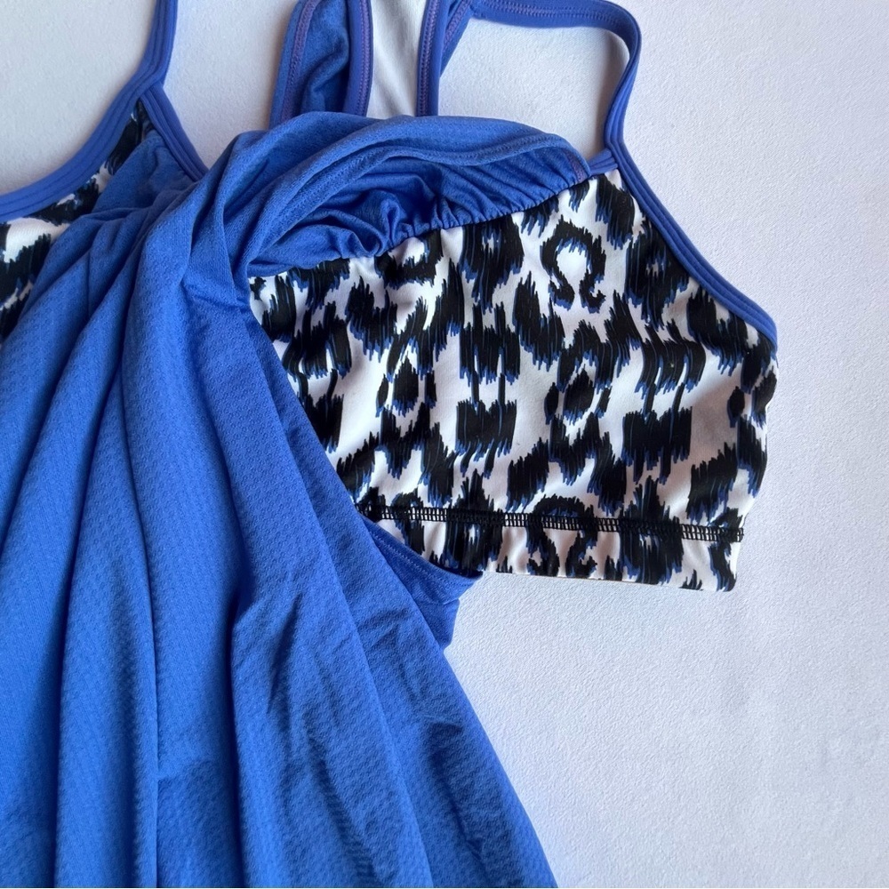 Lululemon Blue Tank Top with Built-In Sports Bra Women’s Size 4 - Picture 8 of 9